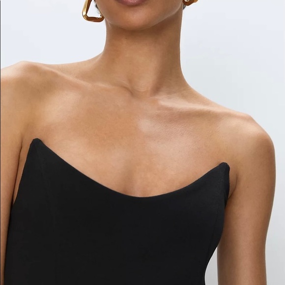 Aritzia Babaton Berlin Dress - Picture 5 of 7